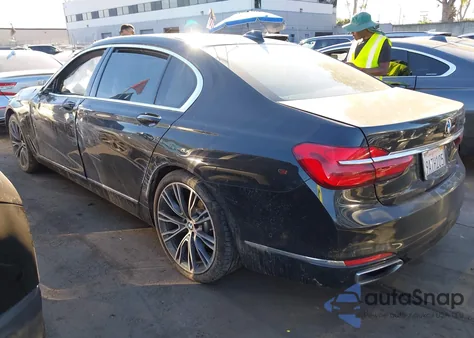 2017 BMW 740I из США, поврежденный, VIN WBA7E2C57HG740096